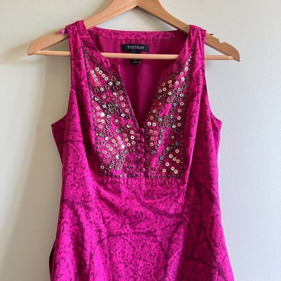 WHBM Fuchsia Sequin Retro Fit & Flare Dress Womens Size S Floral Print V… - Picture 4 of 10